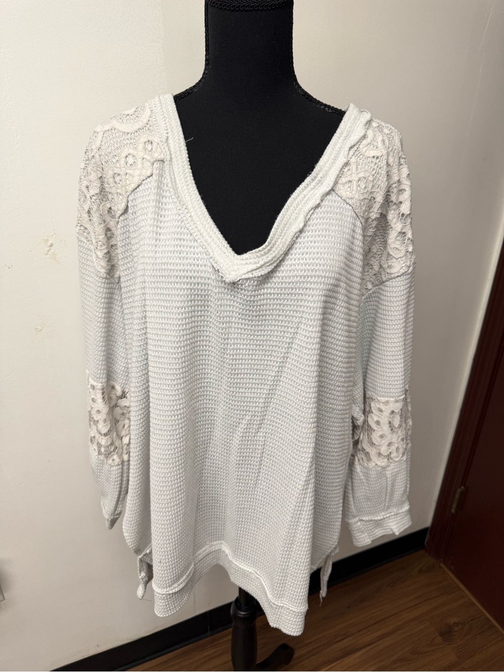 Torrid Women's Lightweight Knit V-Neck Top with Lace Trim - White Size 3